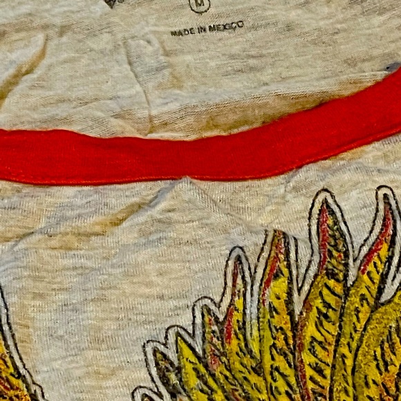 HD T - Picture 3 of 3